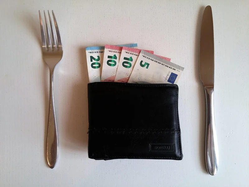 Astuces pour économiser et éviter les frais
